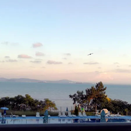 Private With Sea View In Blue Bay Pallace