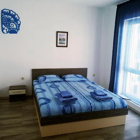 Private With Sea View In Blue Bay Pallace * Πομόριε