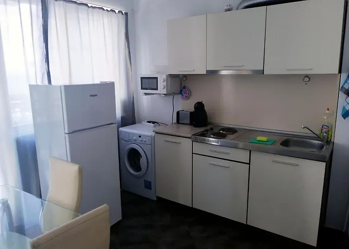 Private With Sea View In Blue Bay Pallace Apartment