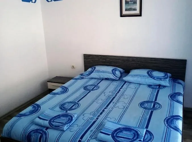 Apartment Private With Sea View In Blue Bay Pallace